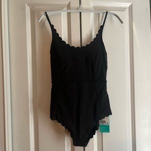 H&M NWT Scalloped One Piece Swimsuit